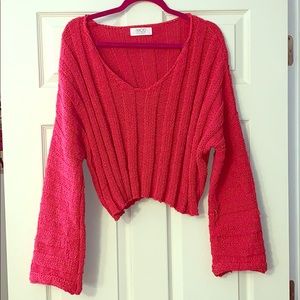 Cropped sweater with flare wide sleeves